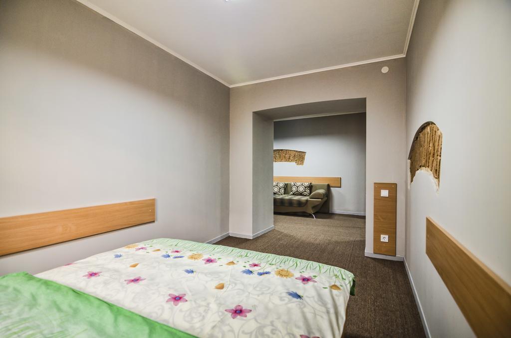 Apartment On Knyazya Leva 2 利沃夫 外观 照片